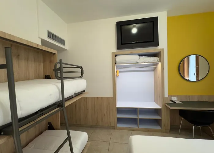 Hotel Holidays