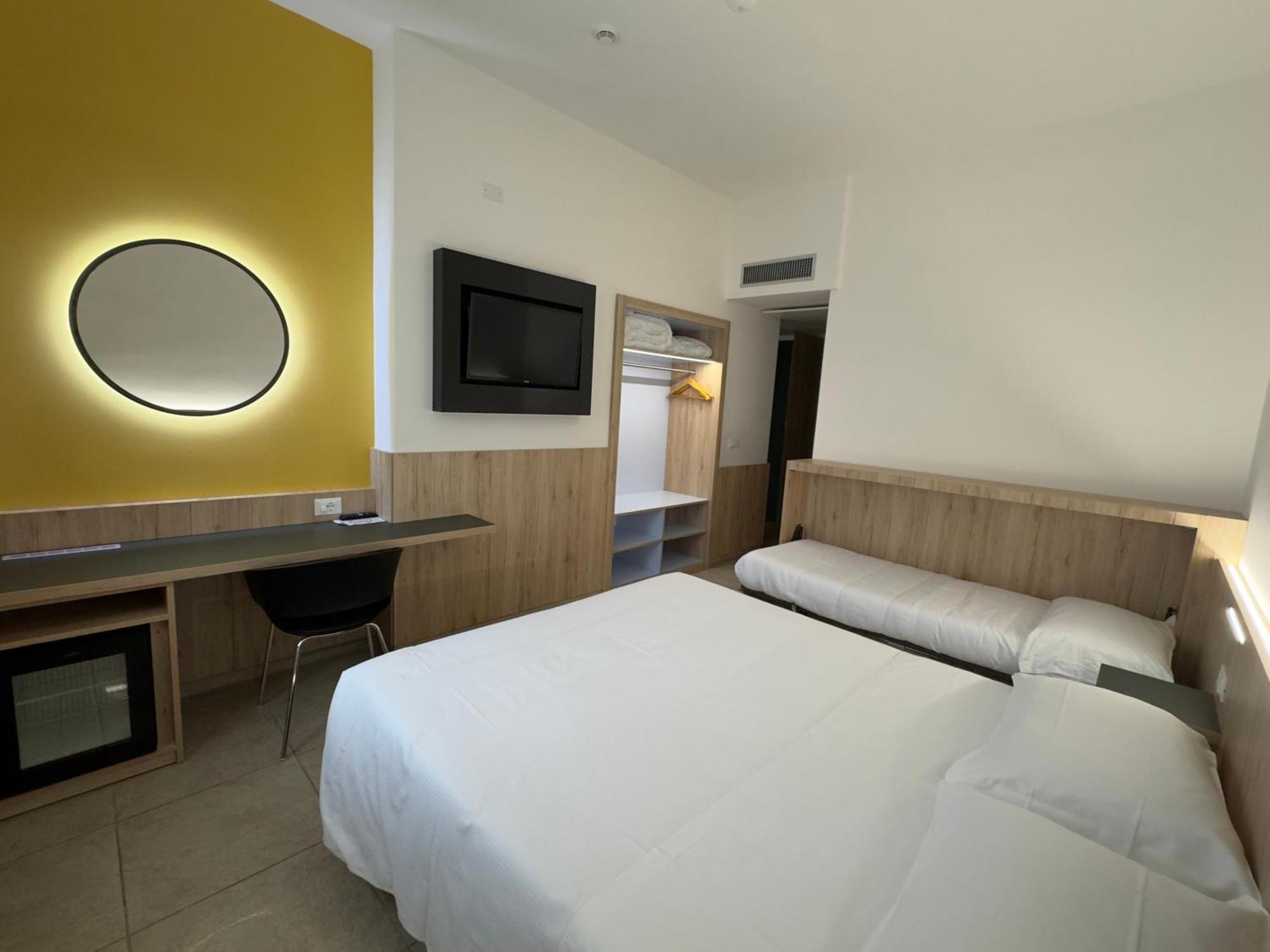 Holidays Hotel